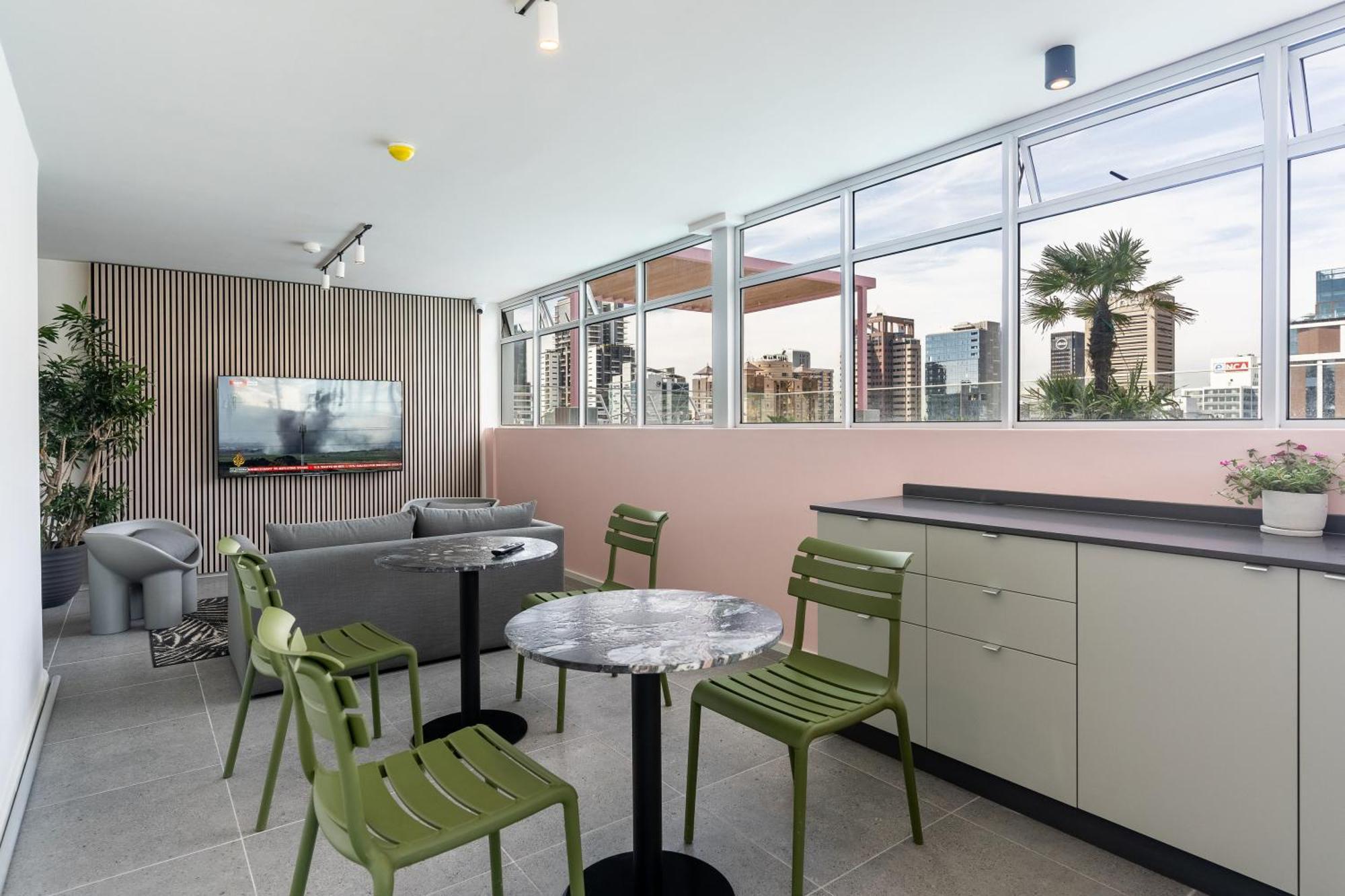 Apartment The Rose 505: Stylish Centre Cape Town