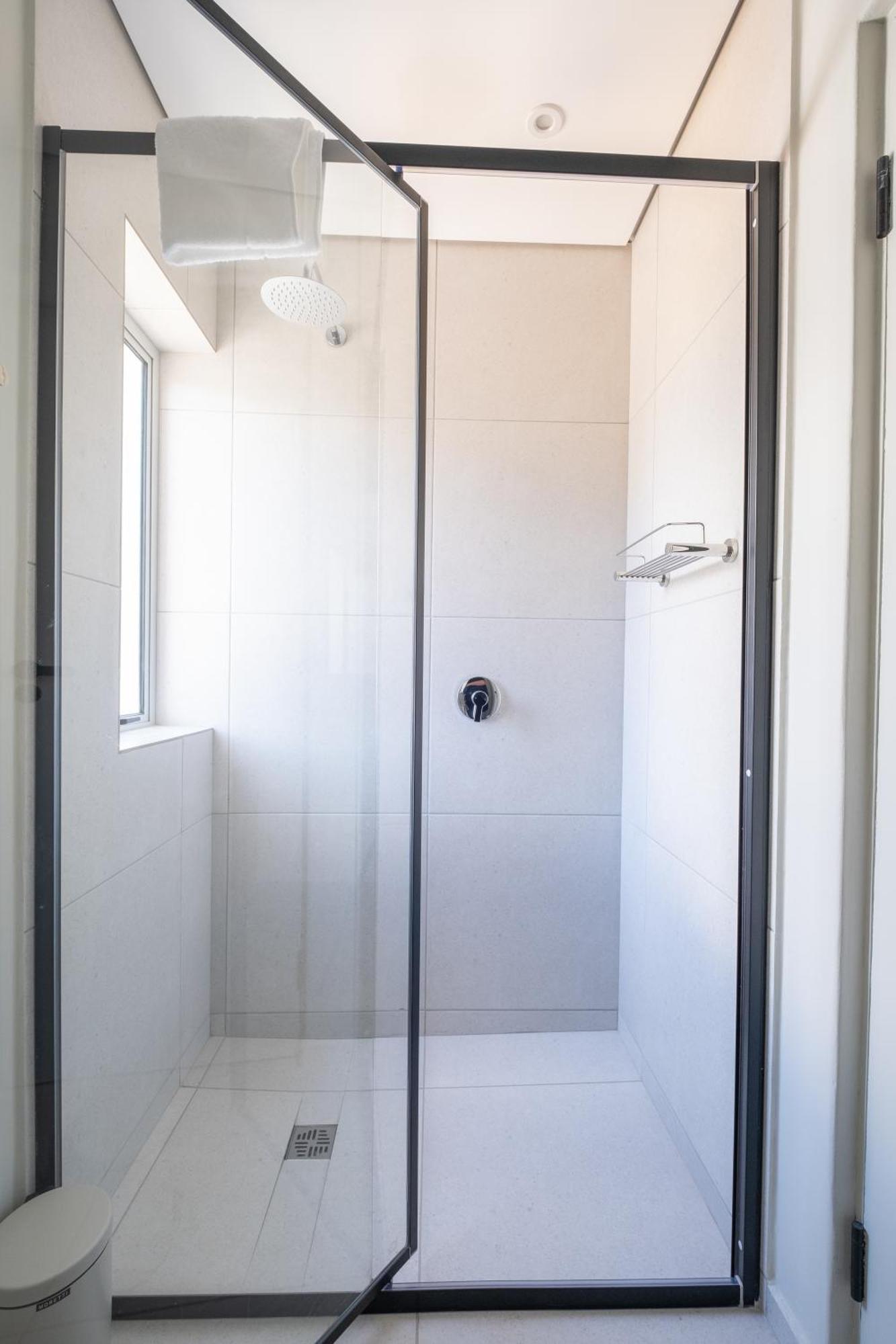 The Rose 505: Stylish Centre Apartment Cape Town