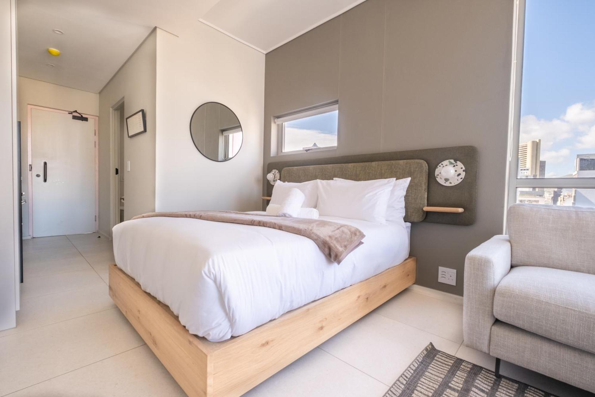 The Rose 505: Stylish Centre